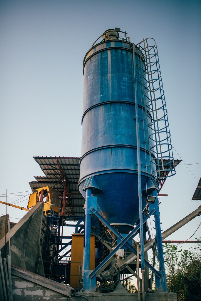 Peran Batching Plant dalam Menjaga Konsistensi Mutu Beton Proyek